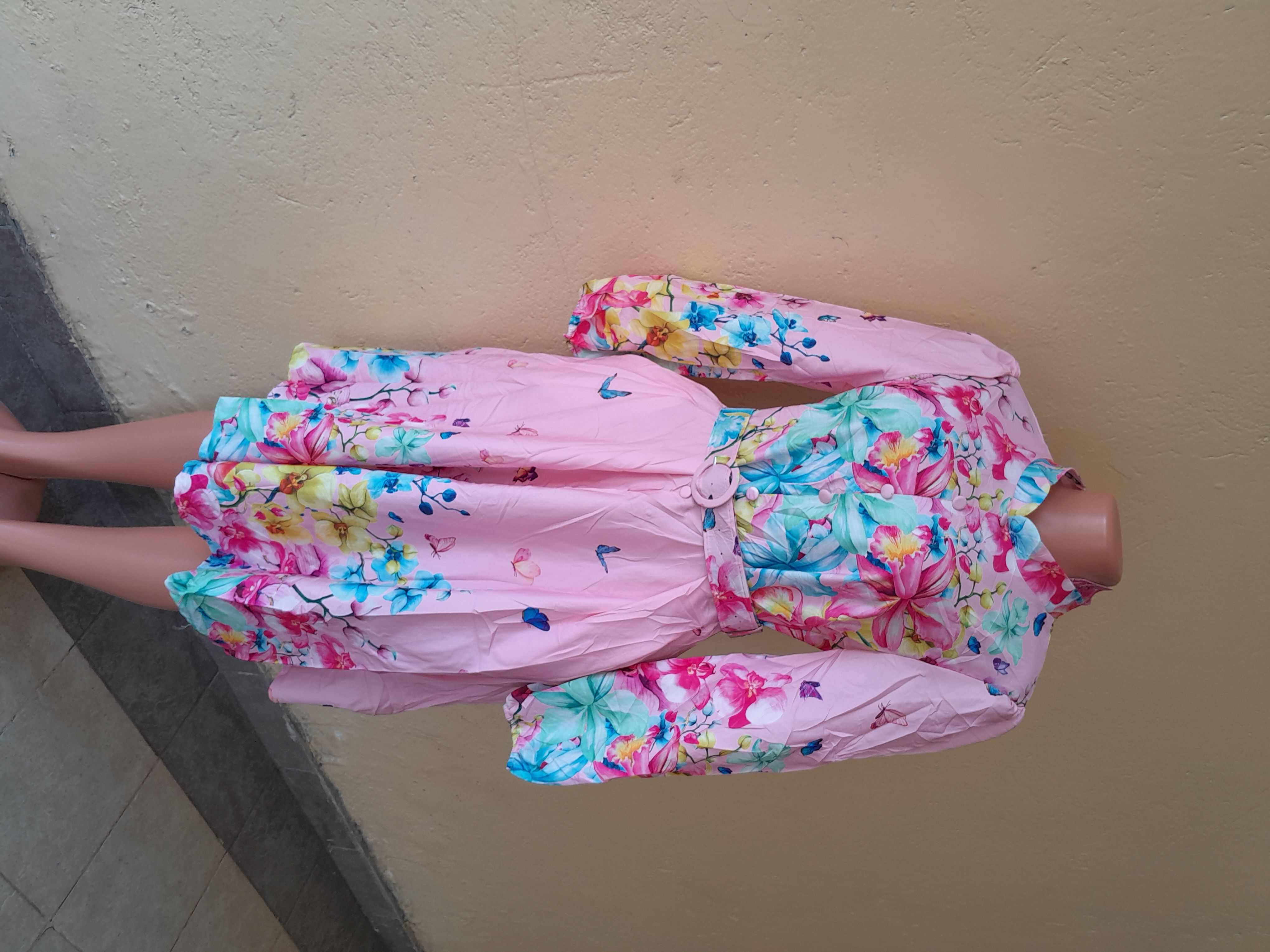 CIRCULAR FLORAL KNEE LENGTH DRESS