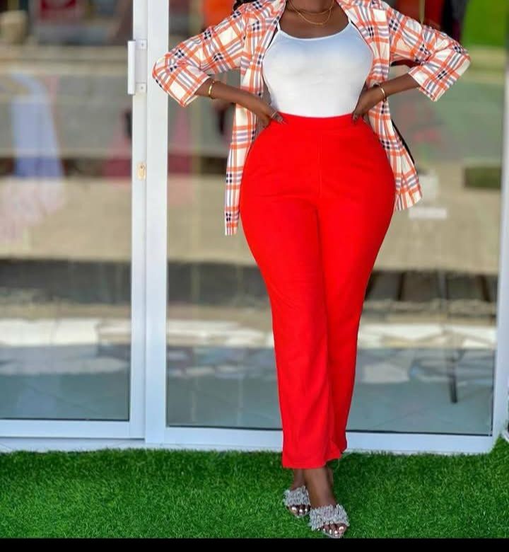 BEAUTIFUL THREE PIECE OUTFIT FOR LADIES