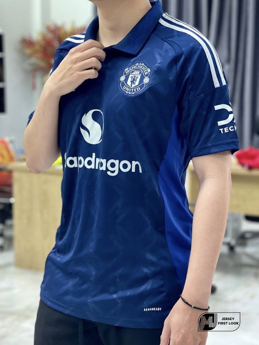 The new Manchester United away kit.