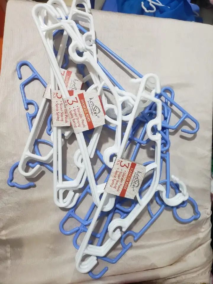 1 Dozen (12Pcs) High Quality Plastic Normal Clothes Hangers, Closet Organization and Display Tools