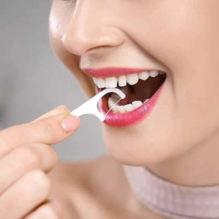 NEW ARRIVAL !!🔥🔥💯💯 NEW ARRIVAL🔥🔥💯💯 LYRIC  Dental Floss Flosser Picks Toothpicks Teeth Stick Interdental Brush Tooth Cleaning Dental Floss Pick 50 PCS Oral Care