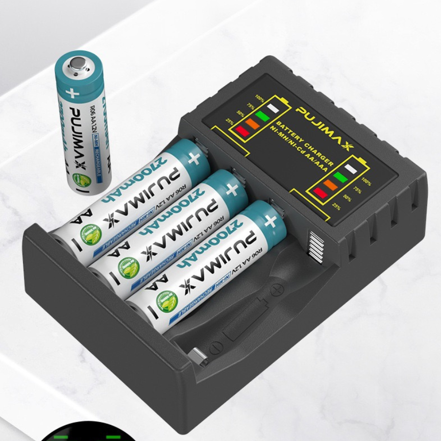 4 Bay AA AAA Battery Charger, USB Input Fast Charging and Independent Charging Slot with Smart LCD Display Battery Charger for 1.2V NiMH NiCD Rechargeable AA/AAA Batteries