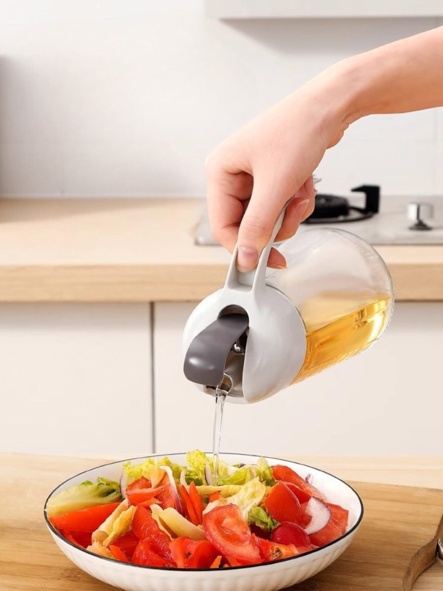 Auto Flip Olive Oil Dispenser Bottle,630 ml Leakproof Vinegar Glass Condiment Container With Automatic Cap and Stopper,Non-Drip Spout,Non-Slip Handle for Kitchen Cooking
