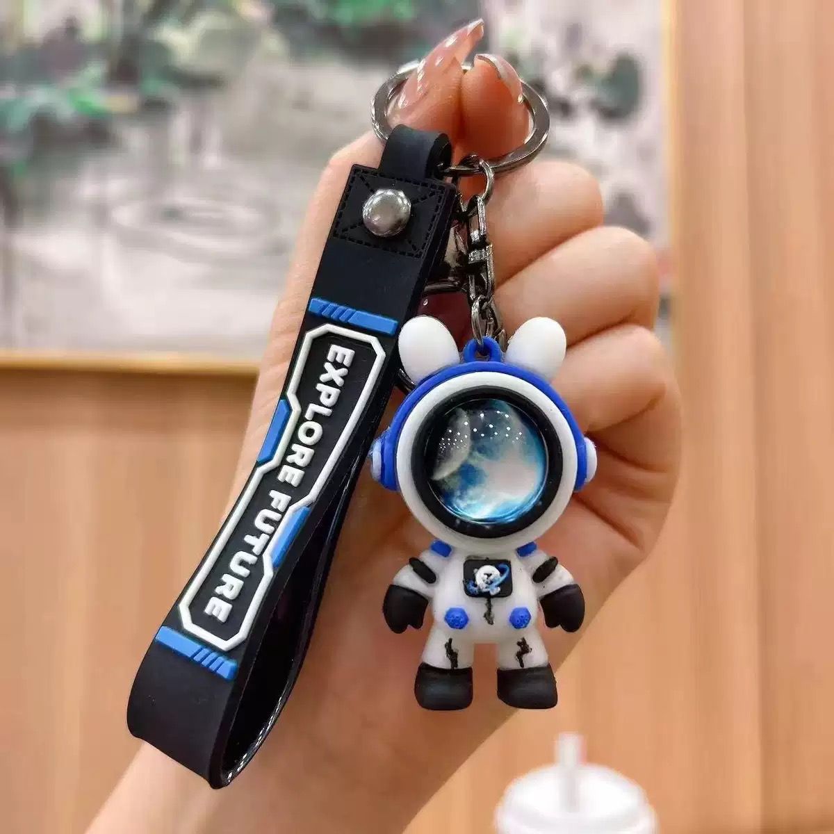 Men Women Cool Creative Universe Astronaut Pilot Standing Bear Key Chain Fashionable Bear Keychain Key-ring Pandent