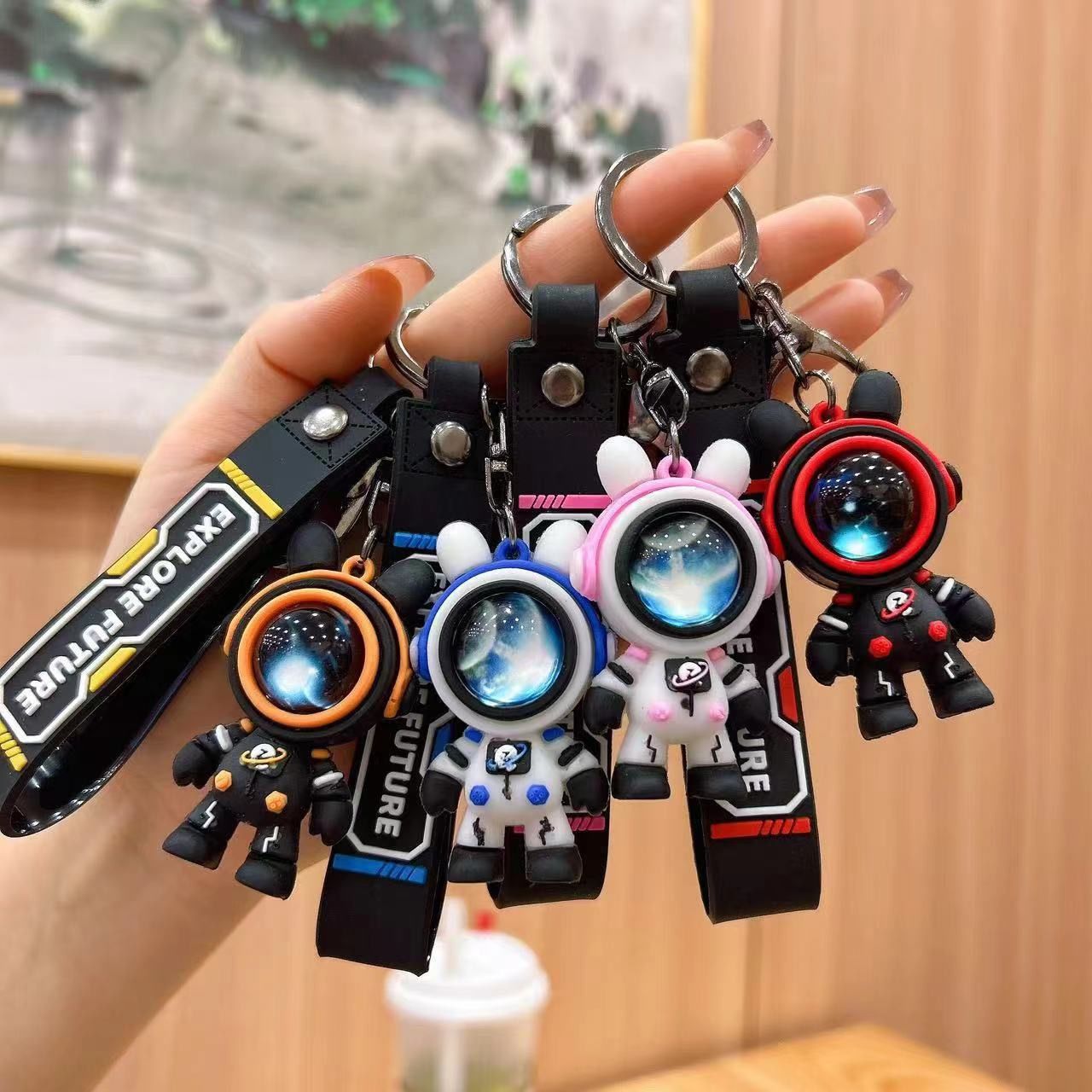 Men Women Cool Creative Universe Astronaut Pilot Standing Bear Key Chain Fashionable Bear Keychain Key-ring Pandent