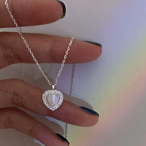 ‌Dainty Heart Choker Necklace for Women Ladies - Adjustable Gold/Silver Minimalist Pendant, Cute Love Jewelry Gift for Her (Birthday, Anniversary, Valentine's)