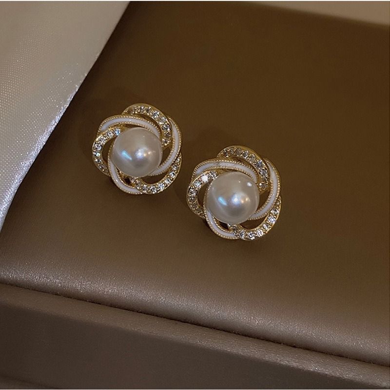 Exquisite 925 Silver Needle Pearl Stud Earrings for Women Ladies- Dainty Cubic Zirconia & Floral Design Women's Jewelry‌