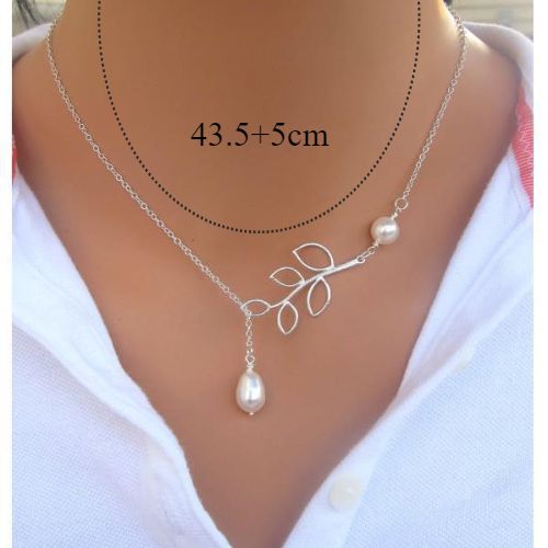 ‌Silver Leaf Necklace with Pearl Accent for Ladies - Adjustable Chain Women's Jewelry, Elegant Nature-Inspired Pendant Gift for Her (Wedding/Birthday/Everyday)