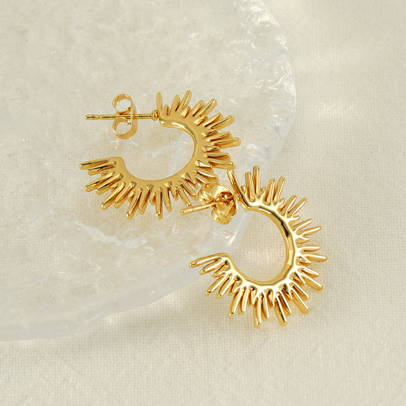 Fan-Shaped SUNFLOWER Earrings for Women Simple Graceful Vintage Earrings Irregular with Personality Niche High-Grade Earrings