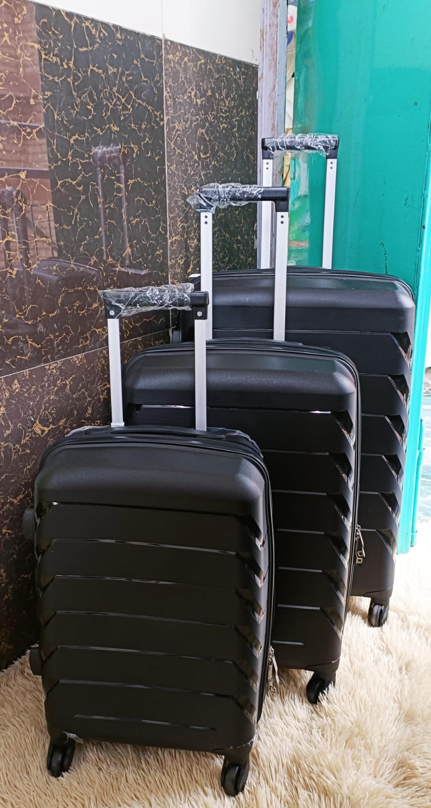 Rubber suitcases,3 Piece Luggage Sets with Spinner Wheels, Carry On Luggage Lightweight PC Hard Shell Suitcases TSA Luggage Rolling Checked Bag