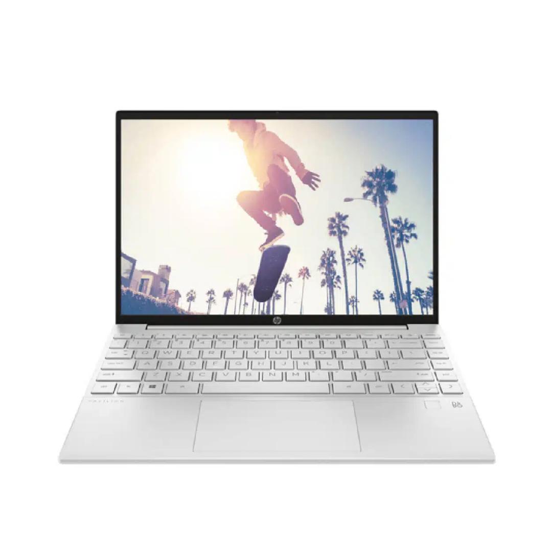 🦋🦋Hp pavilion 13 coi5 8gb ram 256 ssd 8th generation