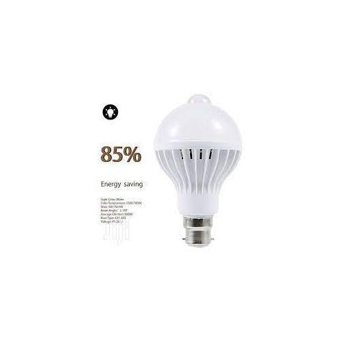 Auto PIR Motion + Light Sensor Detection LED Light Lamp