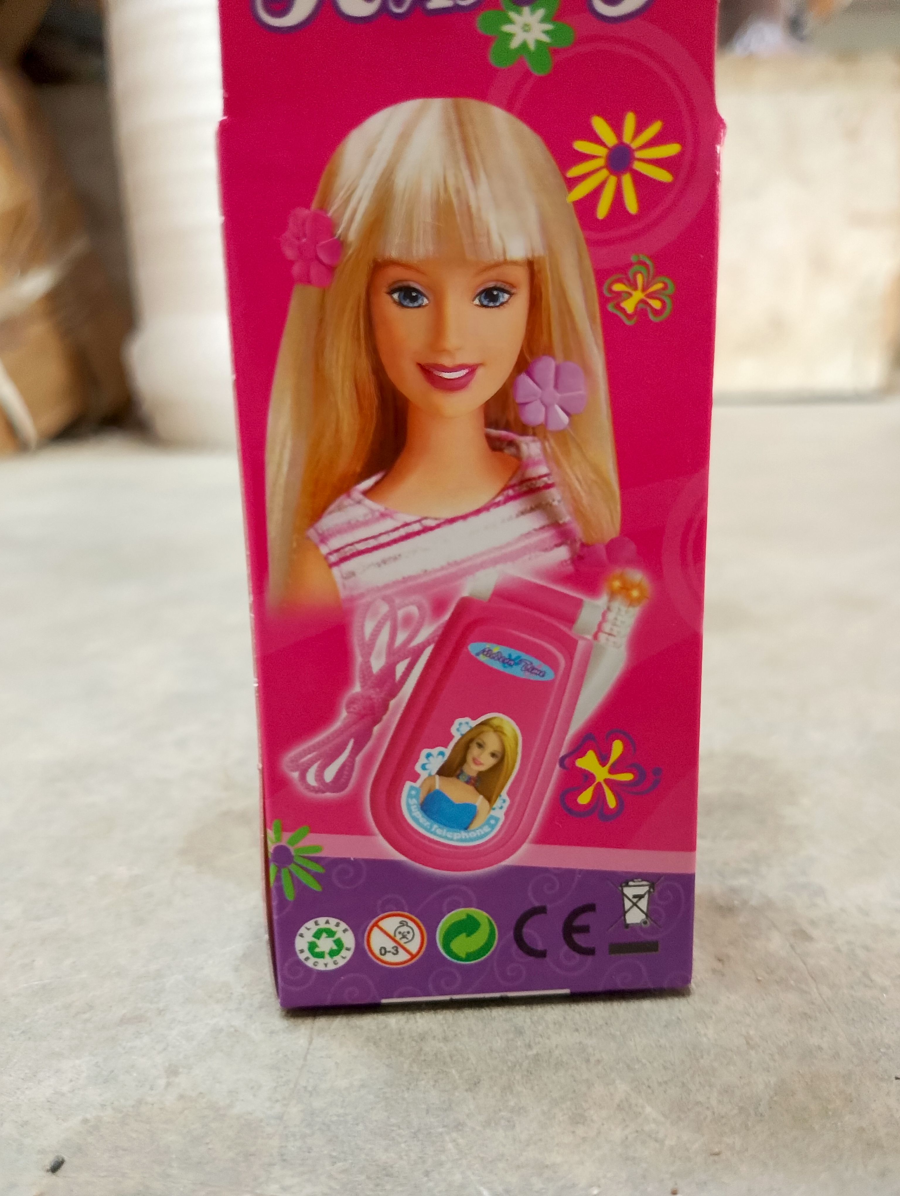 Toy Flip Phone for Kids – “Happy” Mobile Phone – Barbie Girl Edition
Delight your child with this colorful and fun "Happy" Toy Mobile Phone – a perfect pretend-play gadget for young kids! Bright pink