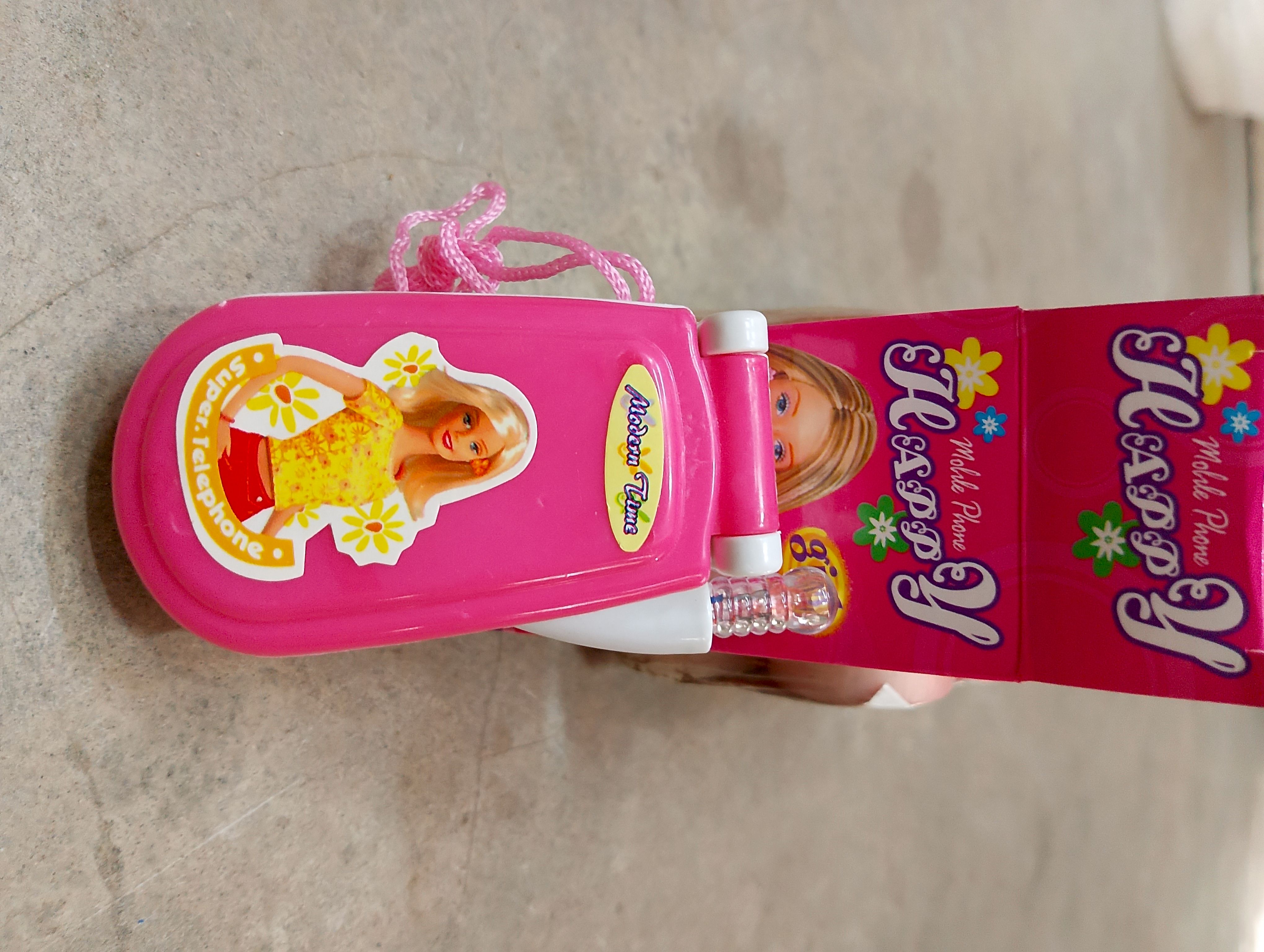 Toy Flip Phone for Kids – “Happy” Mobile Phone – Barbie Girl Edition
Delight your child with this colorful and fun "Happy" Toy Mobile Phone – a perfect pretend-play gadget for young kids! Bright pink