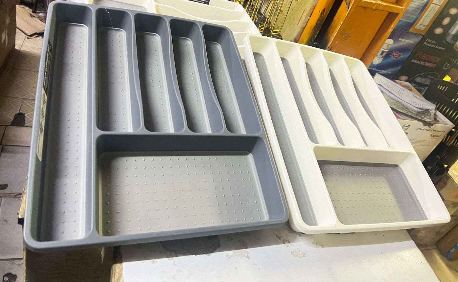 KILLMALL SPECIAL OFFERS BEST PRICES ONLY. Expandable Bamboo Drawer Cutlery Organizer