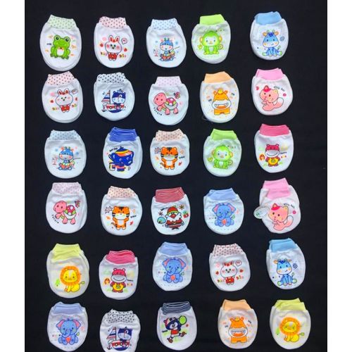 Fashion Baby Super Soft Warm Newborn Mittens are designed to keep your little one's hands cozy and protected. Made from ultra-soft, high-quality materials, these mittens provide warmth and comfort