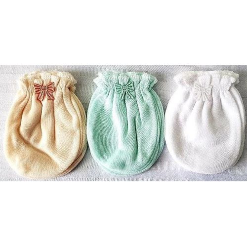Fashion Baby Super Soft Warm Newborn Mittens are designed to keep your little one's hands cozy and protected. Made from ultra-soft, high-quality materials, these mittens provide warmth and comfort