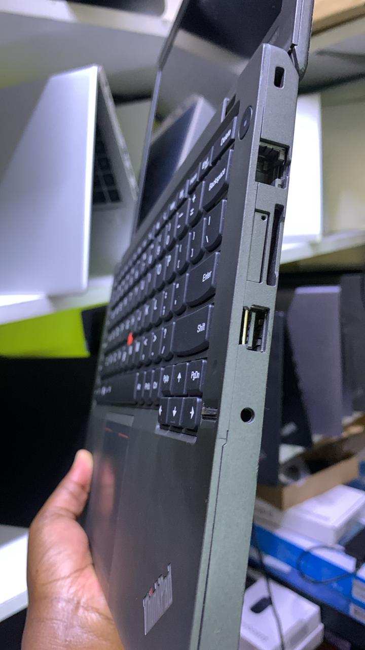 GRADE A LENOVO THINKPAD x240 COI5 4TH GENERATION 8G RAM 256SSD 12'' SCREEN WINDOWS 11 6MONTHS WARRANT