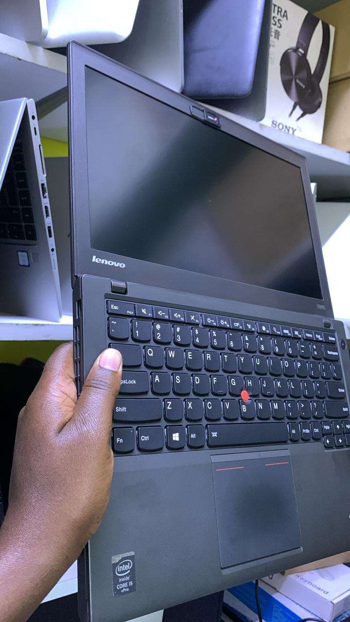 GRADE A LENOVO THINKPAD x240 COI5 4TH GENERATION 8G RAM 256SSD 12'' SCREEN WINDOWS 11 6MONTHS WARRANT