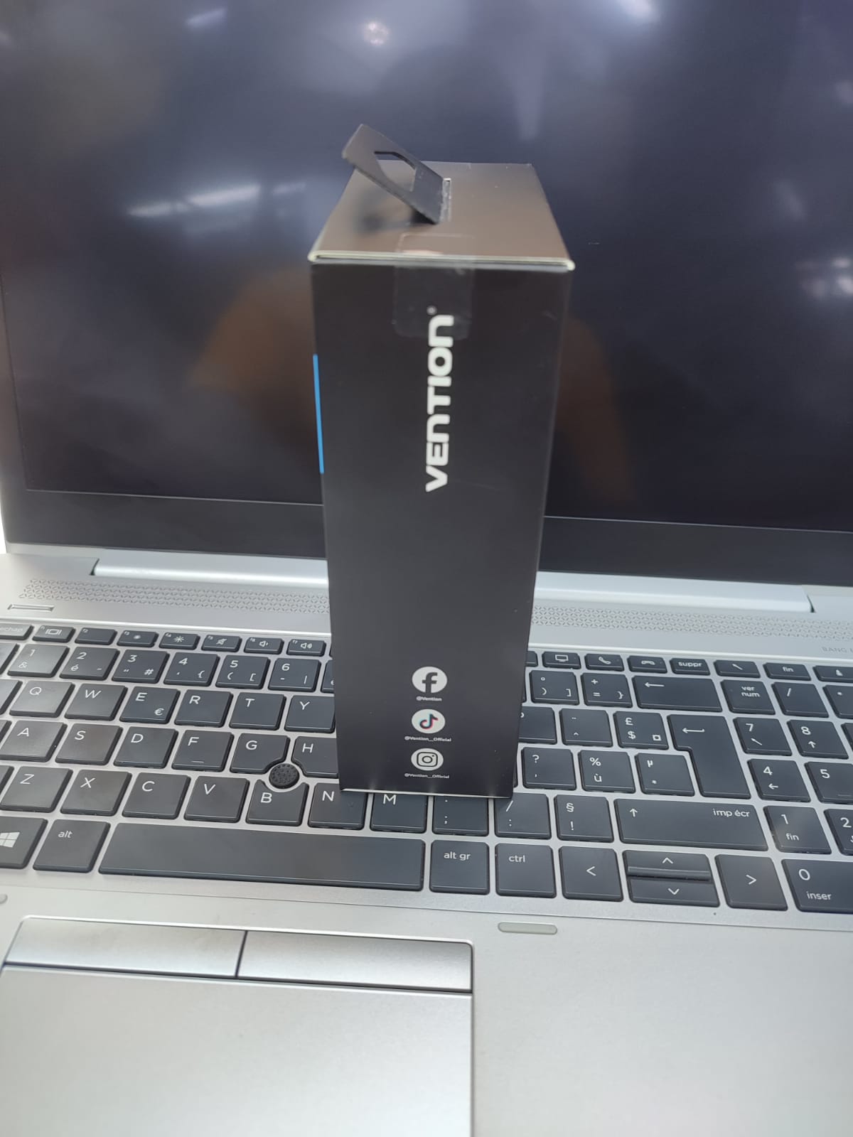 VENTION 20000 mAh POWER BANK FAST CHARGING 100W,AIR TRAVEL FRIENDLY,100W USB-C CABLE TFT DIGITAL DISPLAY