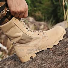 High quality Men Brand Military Boots Special Force Tactical Desert Combat Men's Boots Outdoor Shoes Ankle Boots New fashion