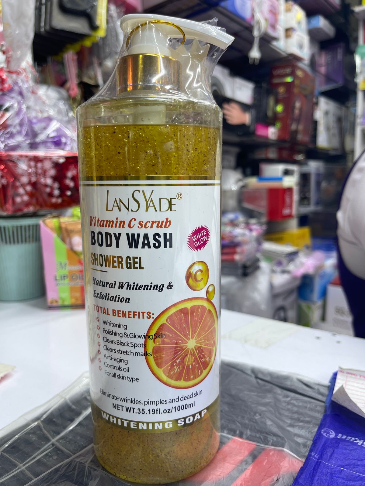 LansYade Vitamin C Scrub Body Wash Shower Gel Skin Whitening Bath Shower Gel Moisturizing Exfoliating Cleaning Body Wash Liquid Soap Nourish Anti-wrinkle Acne Spot Remover Body Wash