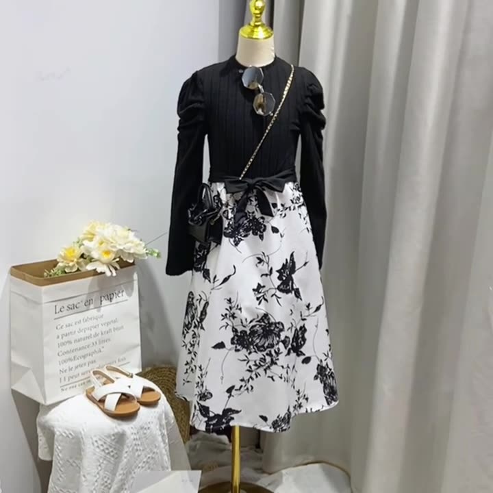Autumn Winter Casual Teenage Girl Clothes Long Sleeve Round Neck Floral Patchwork Vintage Dresses Kids Princess Dress