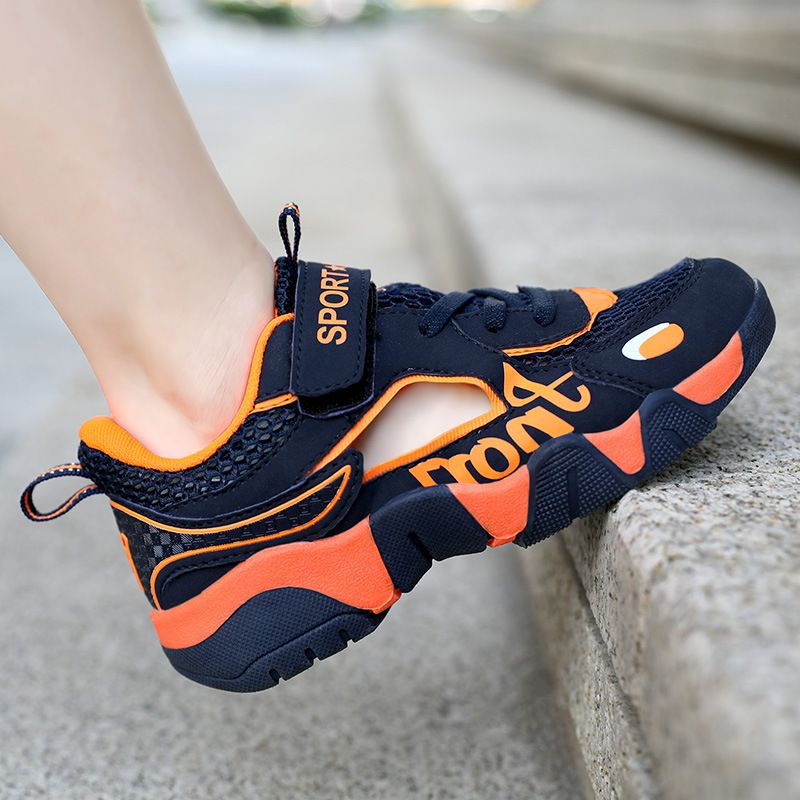 New Fashion Mesh Kids Shoes Breathable Comforthable Children Sport Shoes Outdoor Boys Basketball Sneakers Hollow Out Gym Shoes  Sandals