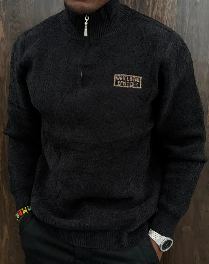 Vintage Timeless Classy Durable functional high quality men Heavyweight Fleece Hoodie, Ultimate Sweatshirt, and knitted-cotton Sweater with pockets, zip and a rounded collar