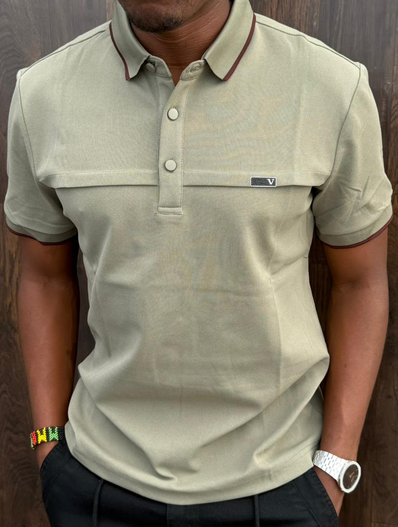 High quality Fashioable vintage Classic fashionable and timeless men polo shirts Men’s Polo Shirt Wetness Stylish and comfortable short-sleeve tennis golf shirts for summer.