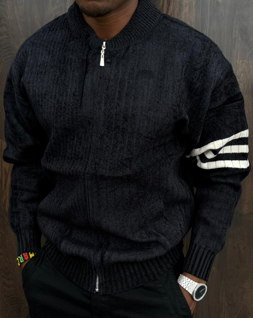 Vintage Timeless Classy Durable functional high quality men Heavyweight Fleece Hoodie, Ultimate Sweatshirt, and knitted-cotton Sweater with pockets, zip and a rounded collar