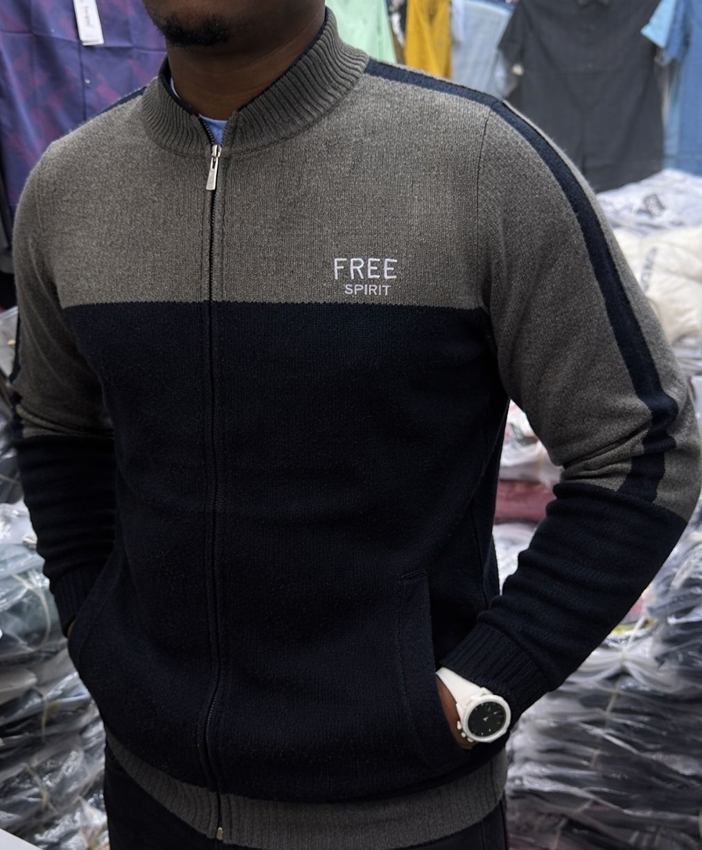 Vintage Timeless Classy Durable functional high quality men Heavyweight Fleece Hoodie, Ultimate Sweatshirt, and knitted-cotton Sweater with pockets, zip and a rounded collar