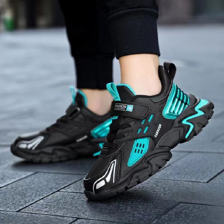 Children's apos shoes with breathable mesh surface Middle school children's casual board shoes Boys' school running shoes Mesh surface breathable casual shoes.