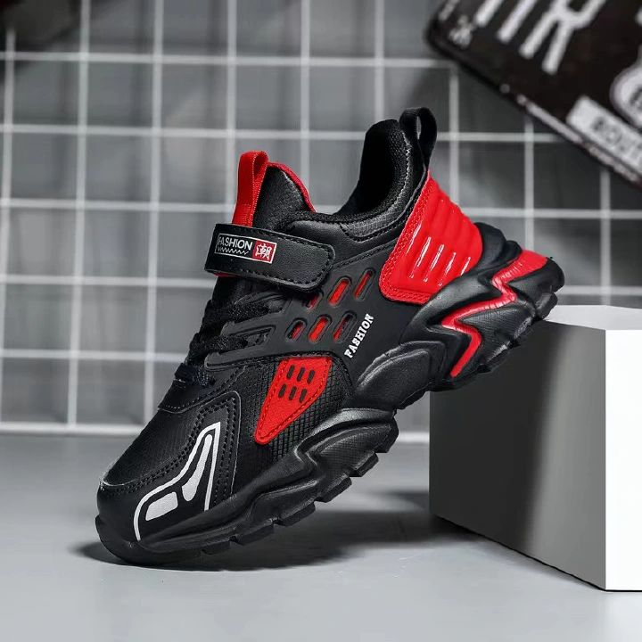 Children's apos shoes with breathable mesh surface Middle school children's casual board shoes Boys' school running shoes Mesh surface breathable casual shoes.