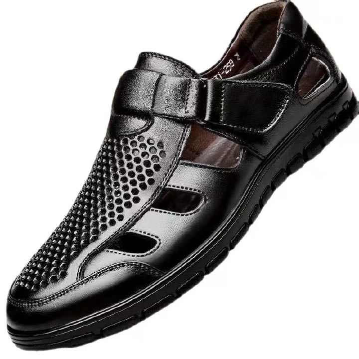 2025 Summer New Men's Sandals Breathable and Comfortable Business Casual Hollow Mesh Leather Sandals