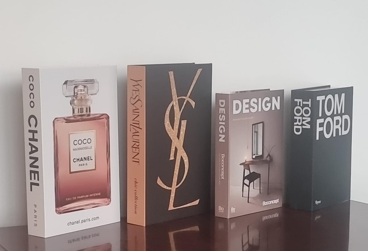 *New arrival* 🥳🎊🎊🎉Decorative Dummy book now available Available in 4 designs as shown above*👆you're looking for stunning canvas, home decor, living room decor ideas or bedroom decor ideas, you've