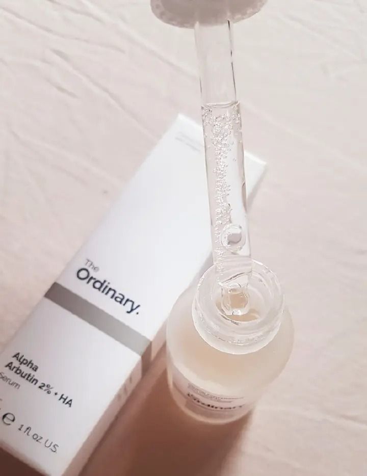The Ordinary Alpha Arbutin 2% + Hyaluronic Acid Brightens skin, reduces dark spots, evens skin tone, intensely hydrates, plumps skin, reduces fine lines, suits all skin types