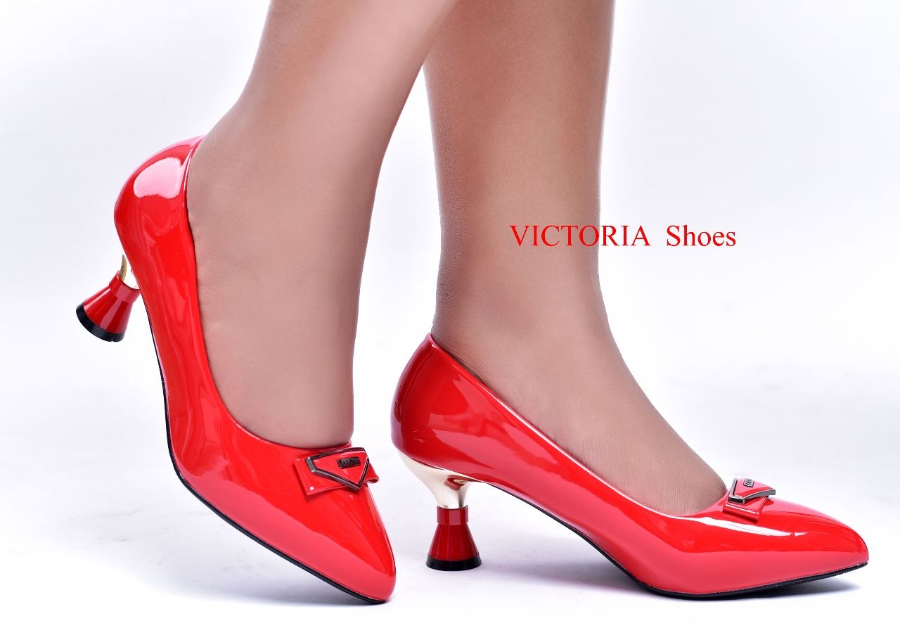 LADY SHOE🔥🔥🔥🔥 Quality fashion comfortable women/ladies🔥🔥🔥🔥s Closed classic Heel shoes