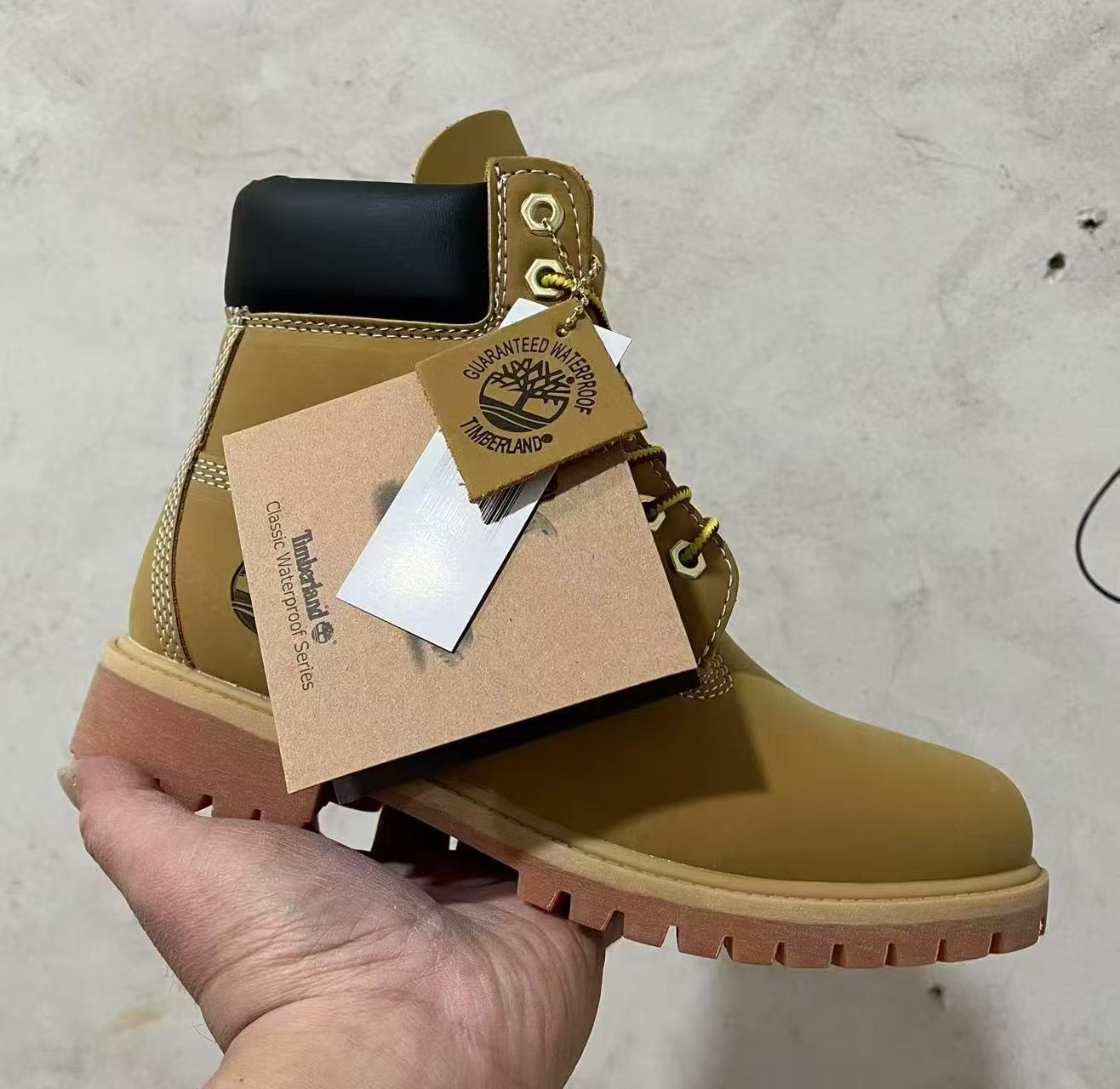 Durable and Stylish Brown,Red, Blue, wther Timberland Boots for Unisex- Waterproof, Slip-Resistant, and Comfortable Footwear for Casual Outfits and Outdoor Activities - High-Quality Leather Work Boots