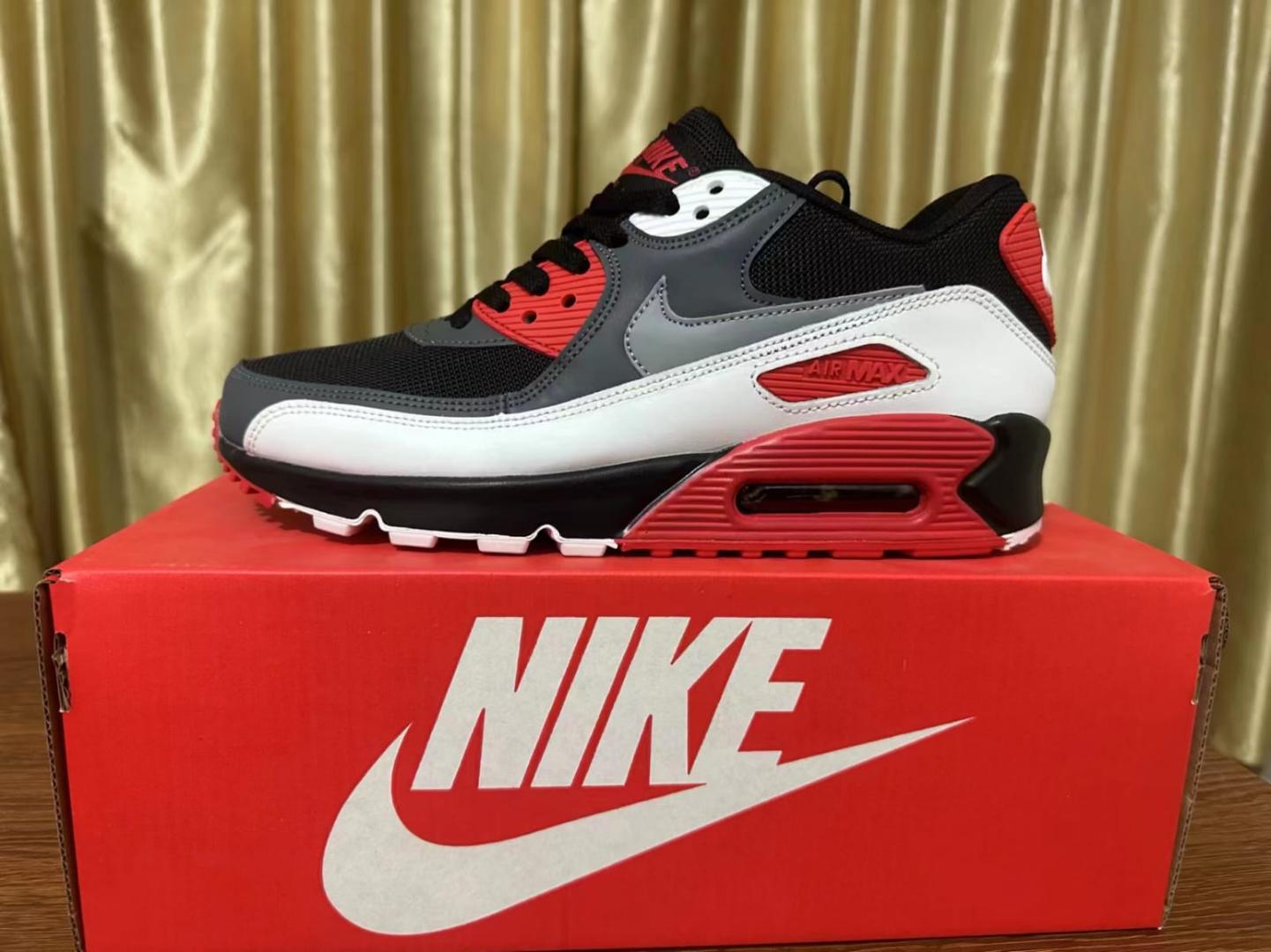 Air Max 90 Sneakers