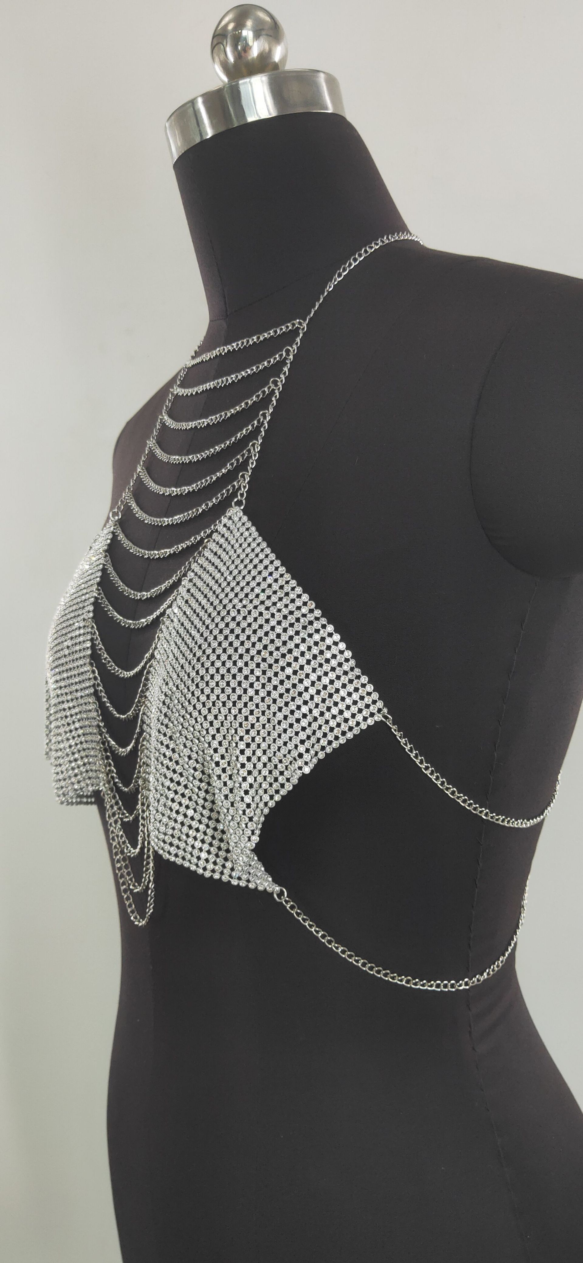 Women Body Chain Tank Tops Fashion Rhinestone Tassel Halter Neck Sleeveless Backless Bra Crop Tops Streetwear