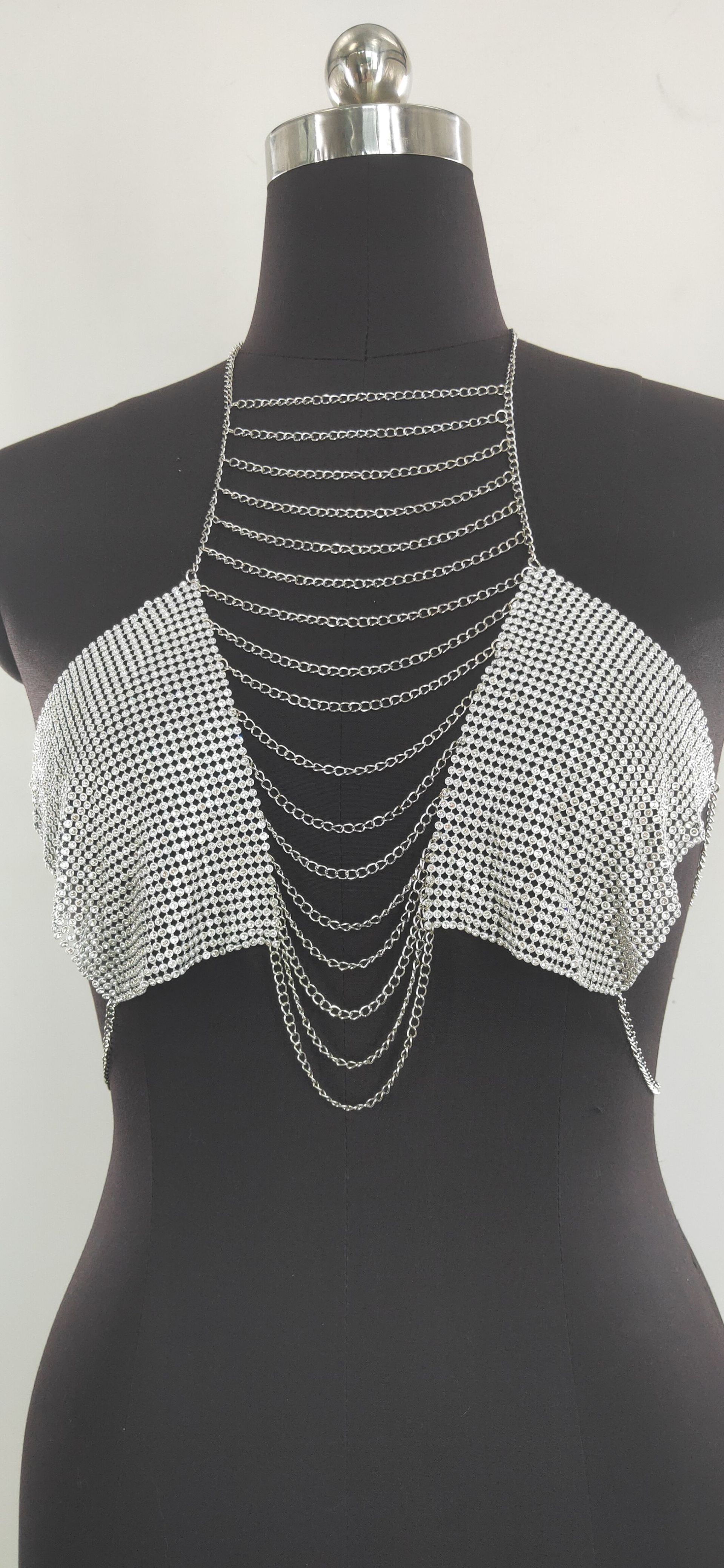 Women Body Chain Tank Tops Fashion Rhinestone Tassel Halter Neck Sleeveless Backless Bra Crop Tops Streetwear