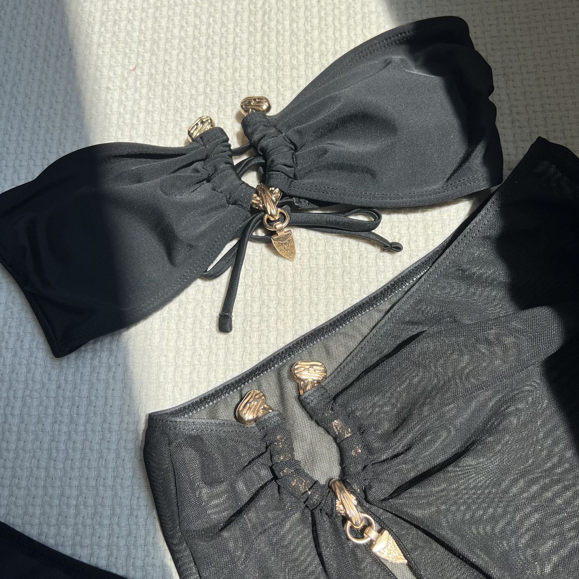 Women 3 Pieces Swimsuit Tie-dye Print Halter Backless Micro Bikini Set+Mesh Skirt Cover-Up Swimwear Undewire Padded Bathing Suit