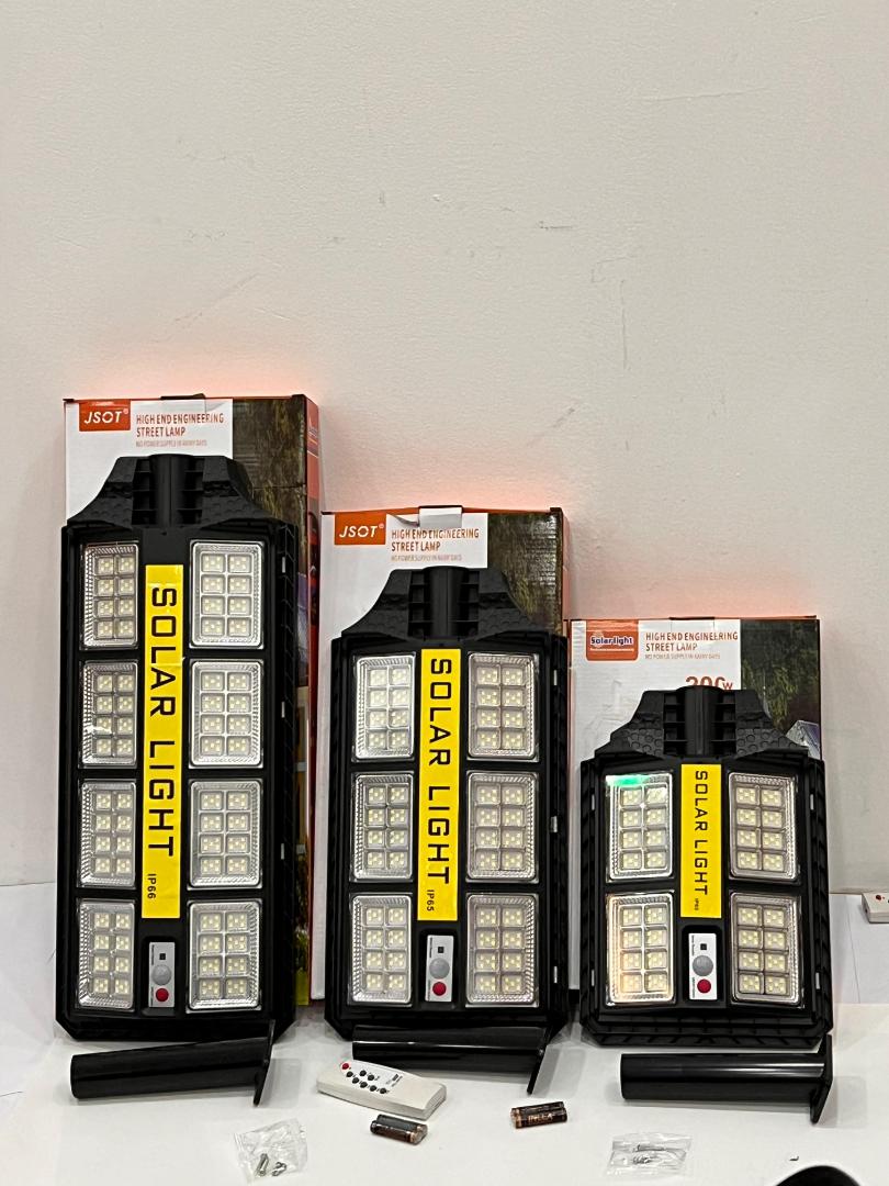 G350 300w solar streetlight