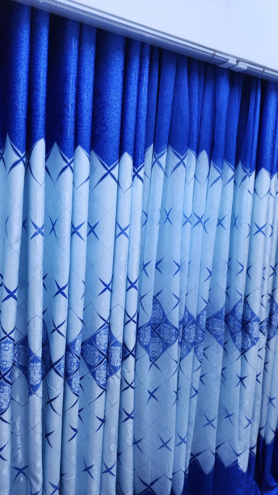 HEAVY BLUE CURTAIN COMES IN A PACKAGE of 2pcs Curtain And 1pc FREE Sheer.