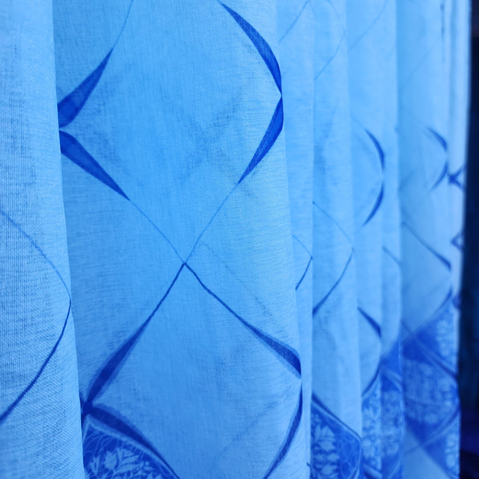 HEAVY BLUE CURTAIN COMES IN A PACKAGE of 2pcs Curtain And 1pc FREE Sheer.