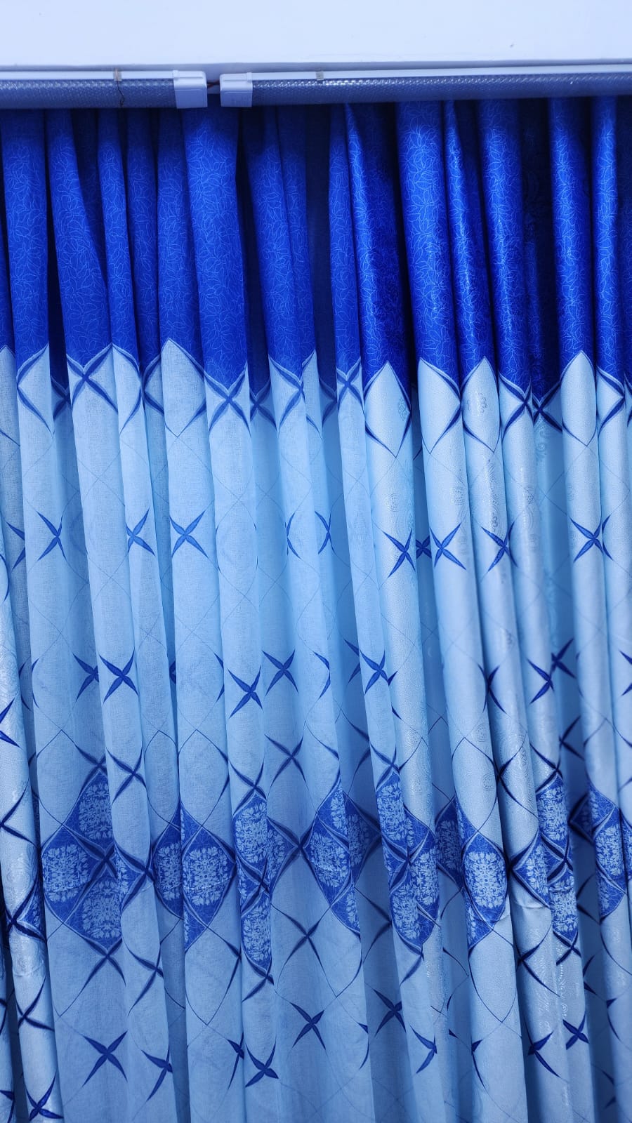 HEAVY BLUE CURTAIN COMES IN A PACKAGE of 2pcs Curtain And 1pc FREE Sheer.