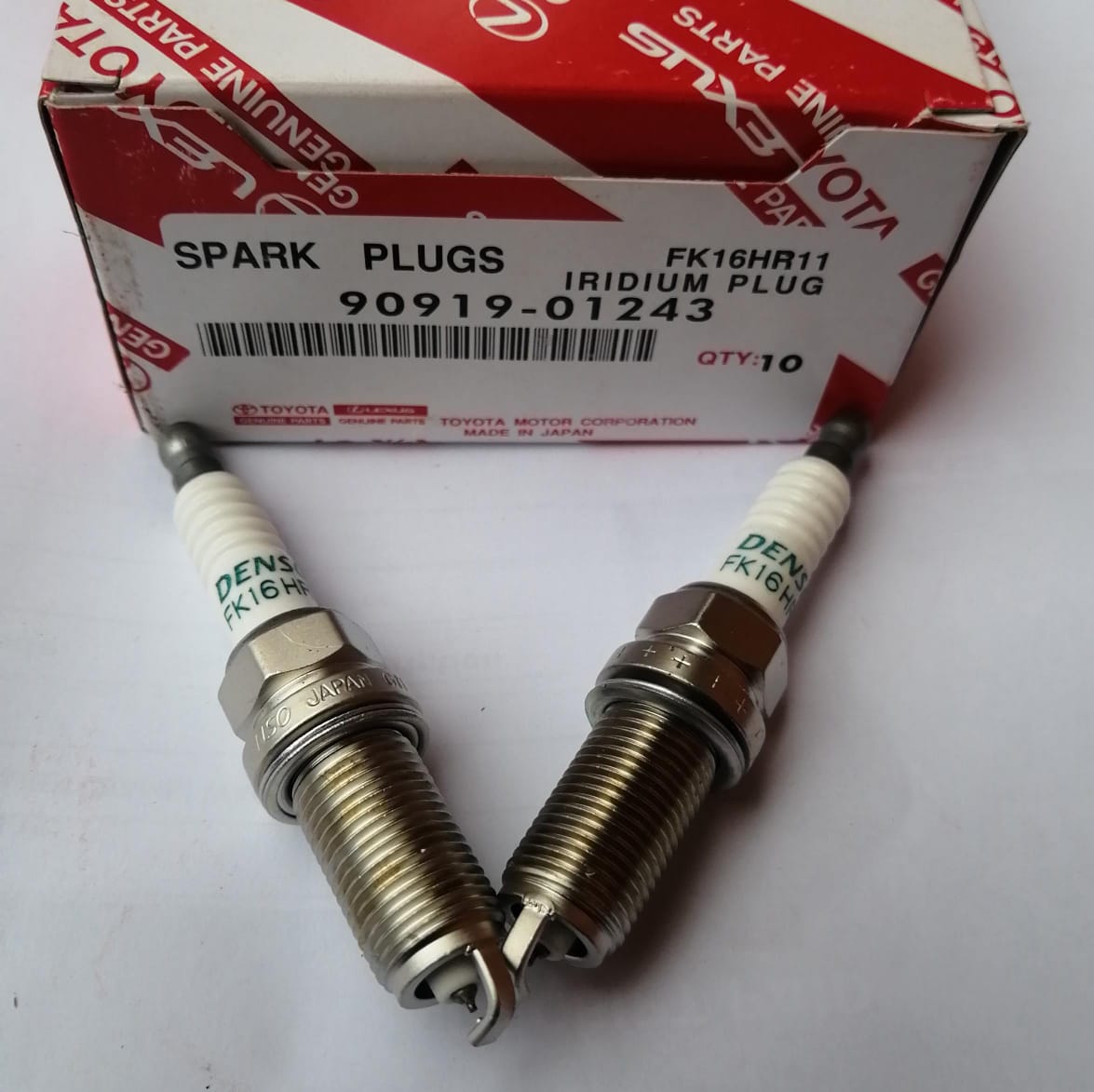 FK16HR11 Denso spark plugs