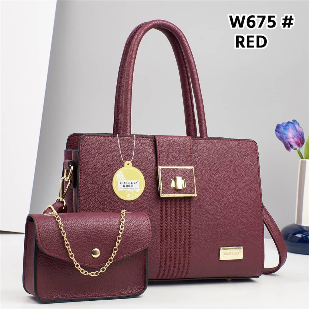 Elegant and Durable Crocodile-Pattern Handbag Set with Spacious Compartments, Matching Accessories, Golden Hardware, and Versatile Carry Options for Women