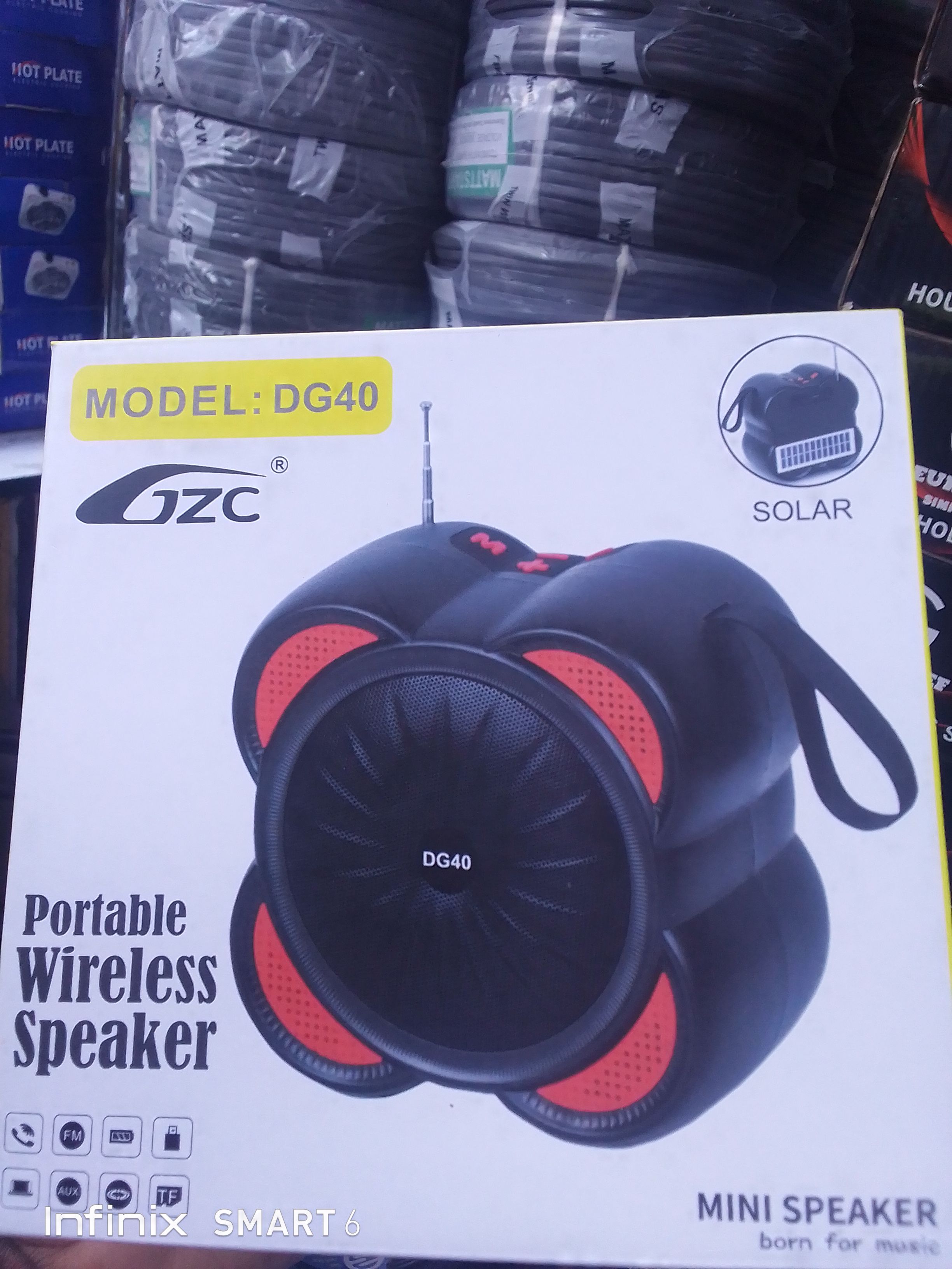 DG 40 solar powered radio